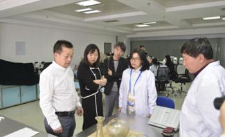 内蒙古博物院与日本帝塚山大学关于玻璃器、辽代丝绸合作研究项目